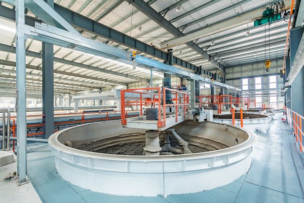 Réservoir de stockage des boues