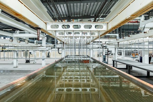 Dispositif de levage, pour immersion de cire